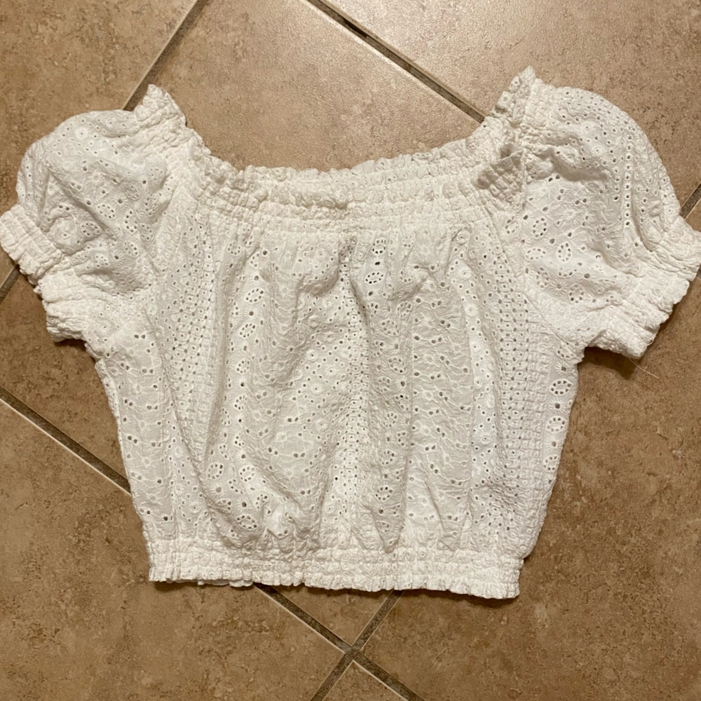 SOLD - h&m white eyelet crop top with puff sleeves, size 4